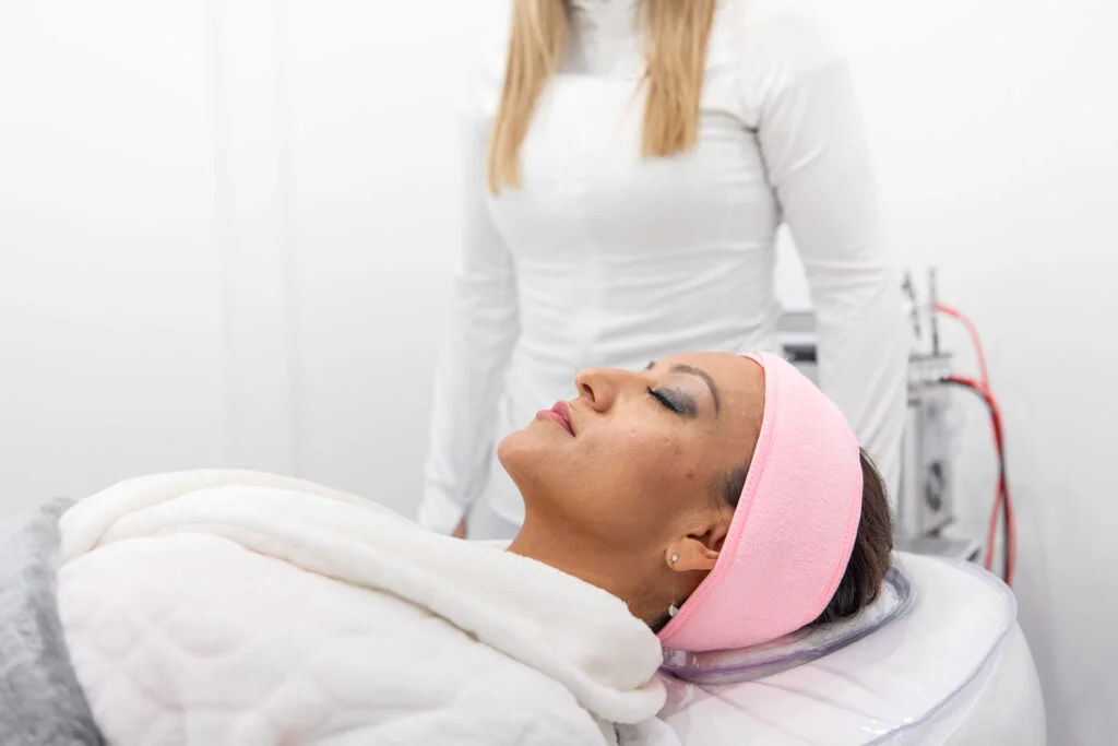 Corrective Facial Oxygenation for women